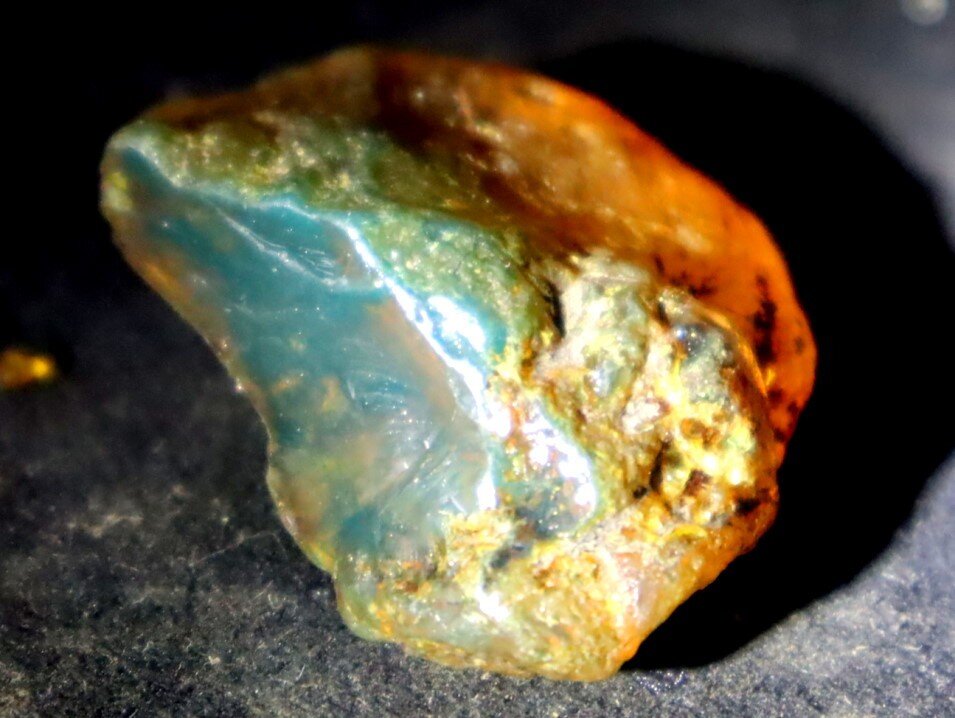 Exquisite Natural Dominican Clear Light Blue Amber Rough Specimen 42mm 10.3g – photo 3