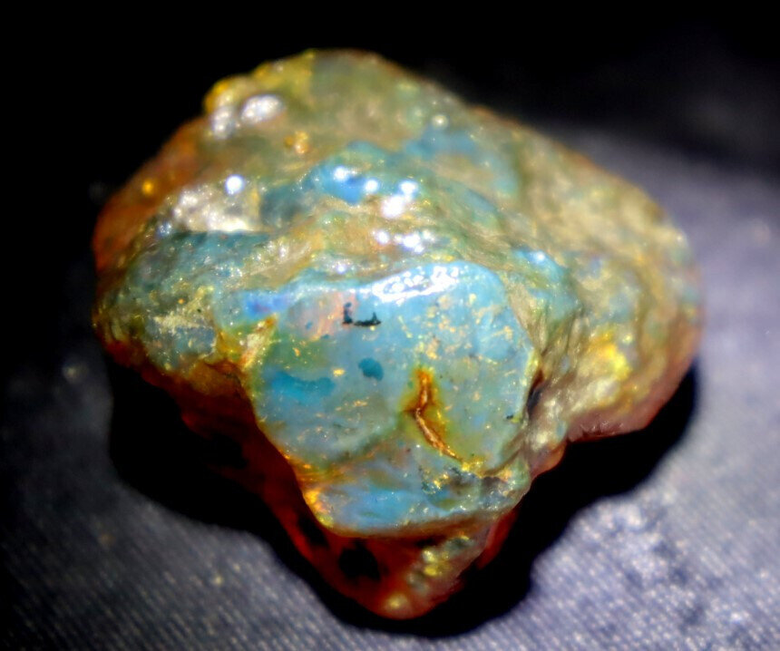 Excellent Dominican Crystal Clear Orange Blue Amber Rough Specimen 40mm 16.3g – photo 9