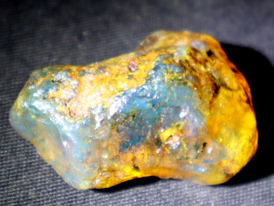 Excellent Natural Dominican Clear Yellow Blue Amber Rough Specimen 40mm 9.6g – photo 12