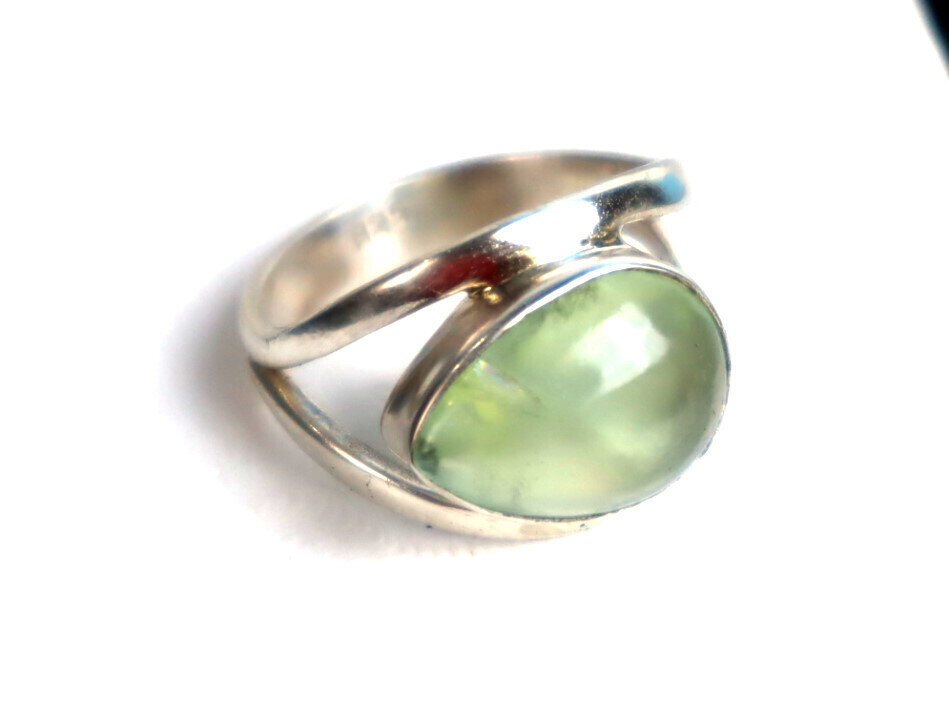 Exquisite Clear Light Green Jade .925 Sterling Silver Ring #7.5