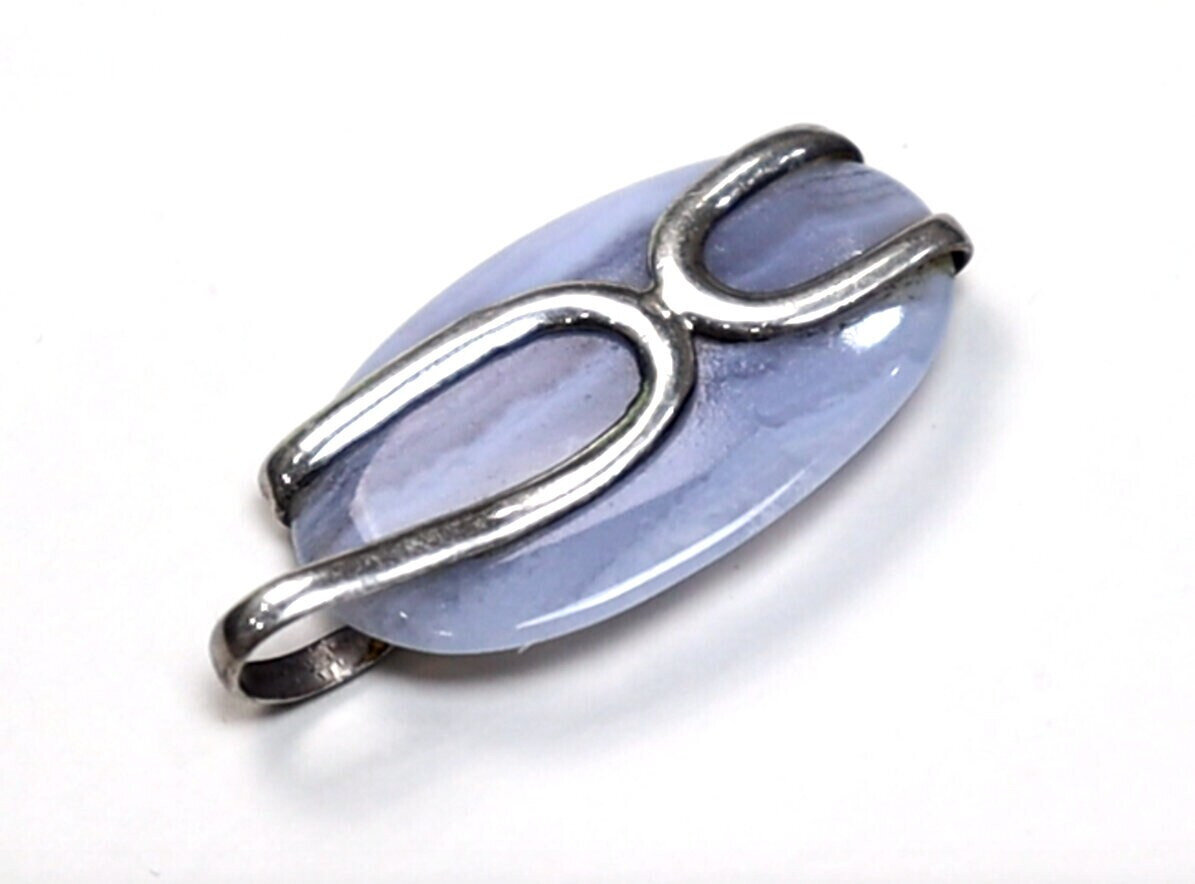 Beautiful Natural Light Purple Agate .925 Sterling Silver Pendant 45mm – photo 3