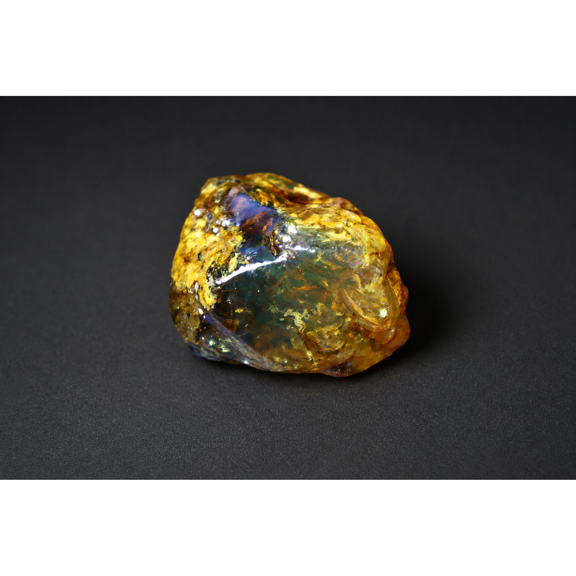 Translucent sea blue Natural Dominican Amber rough Specimen 33 mm – photo 4