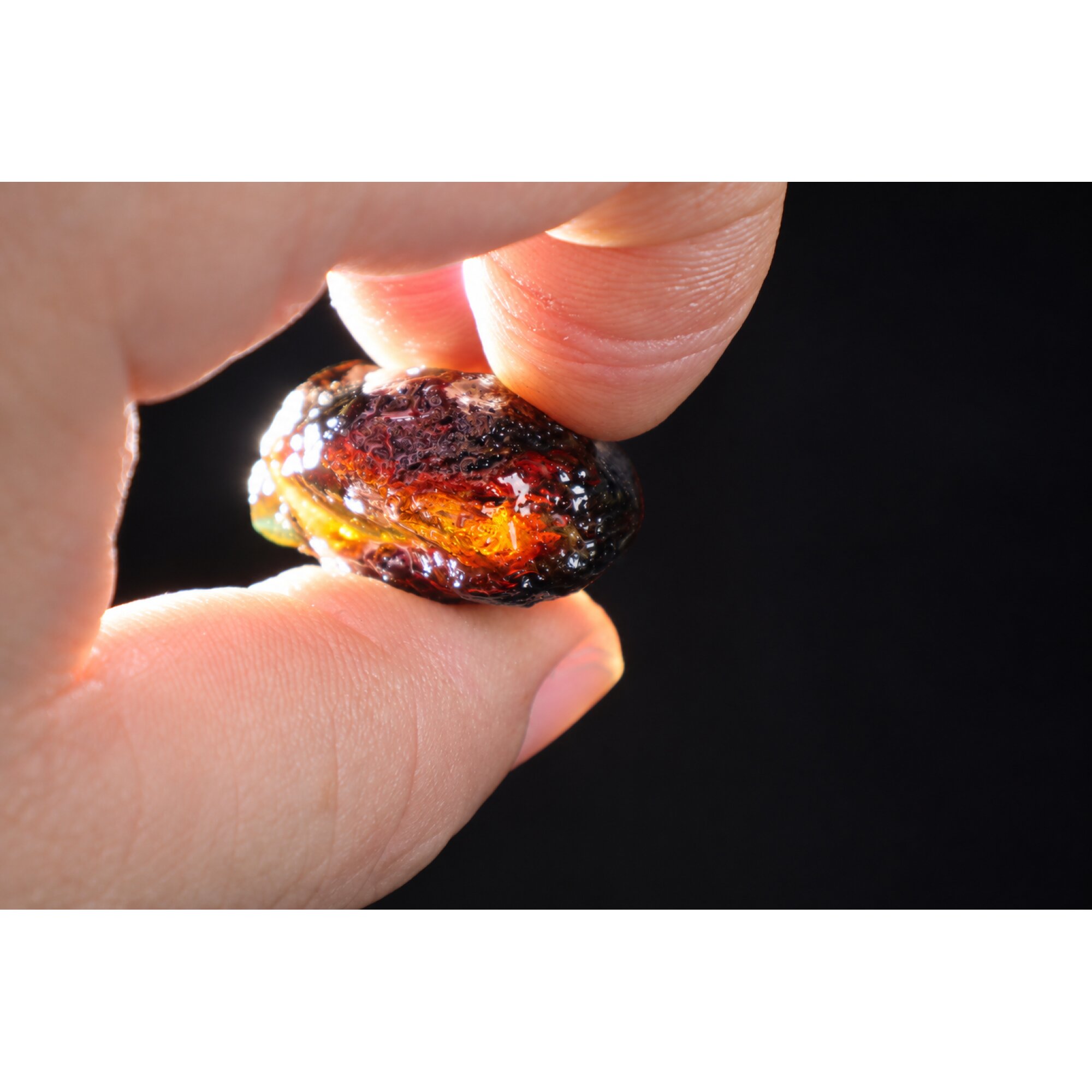 Genuine sky blue rough specimen Dominican amber 40mm – photo 7