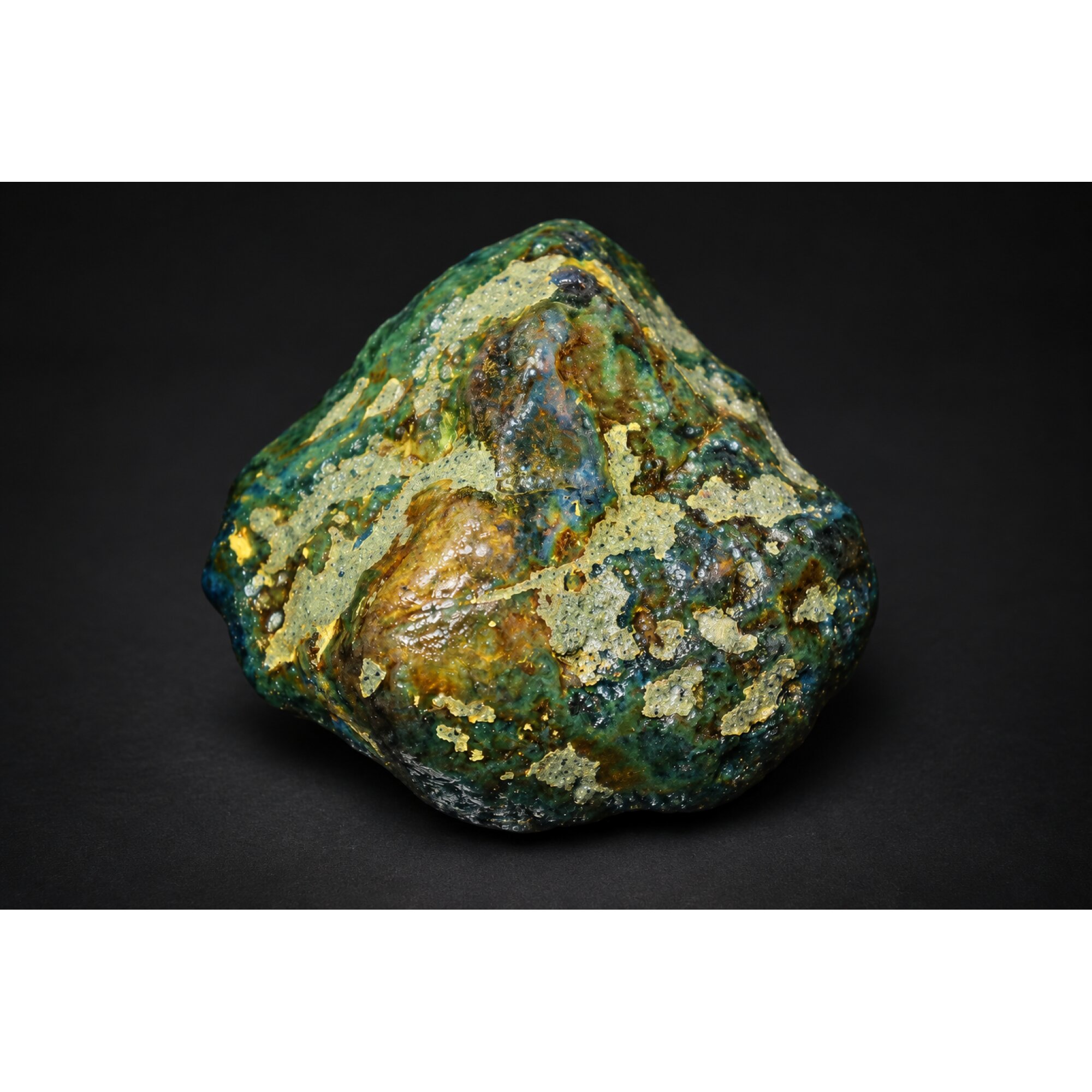 Pure natural olive green rough specimen Dominican amber 43.5g – photo 14
