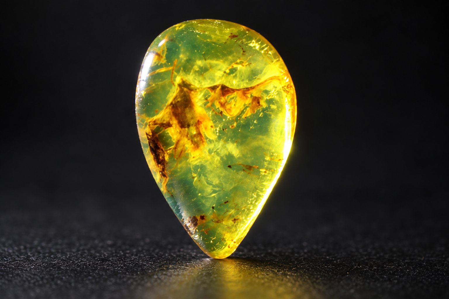 True caribbean orange blue polished Dominican amber – photo 7