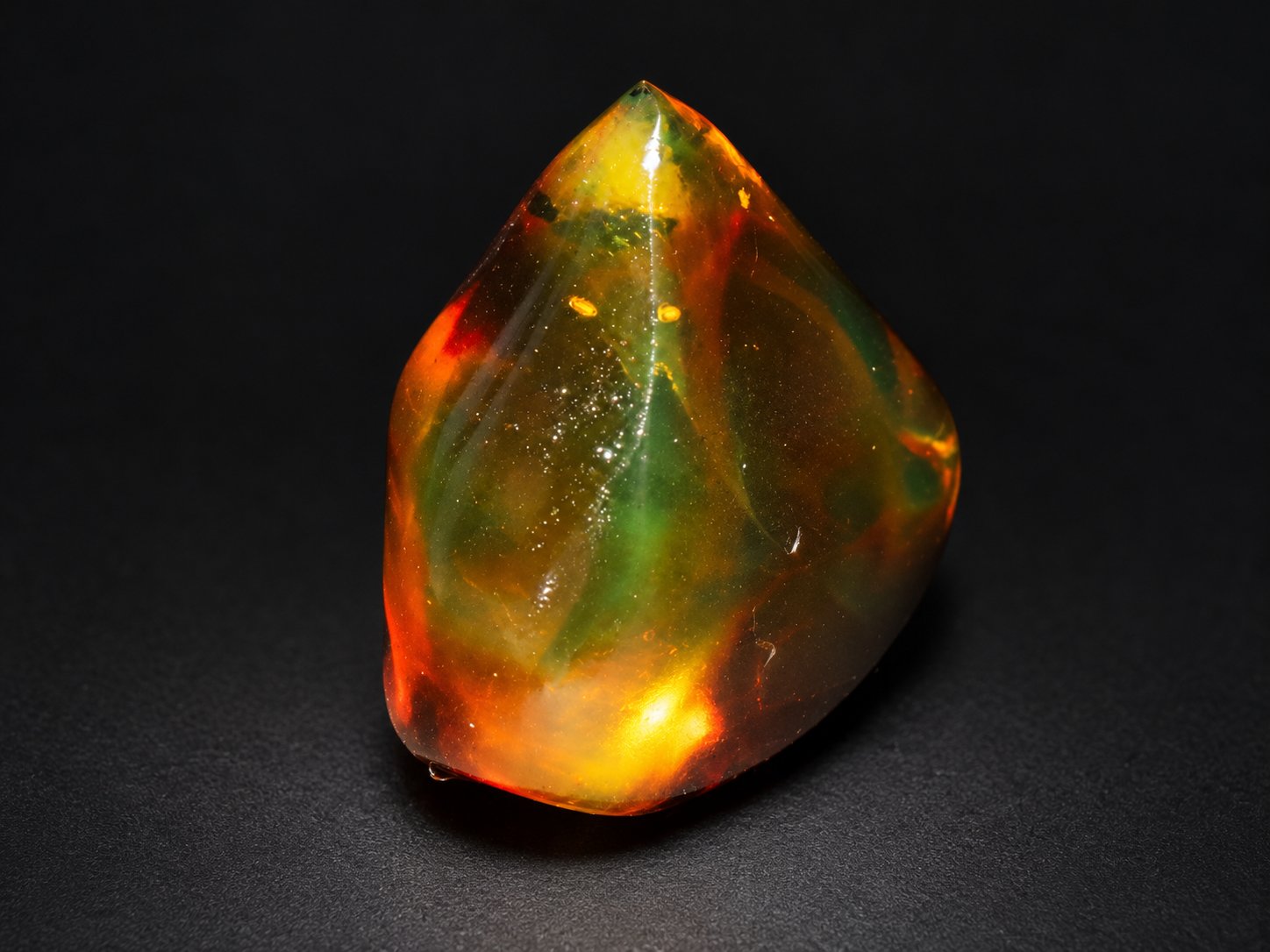 True caribbean red green polished Dominican amber – photo 9
