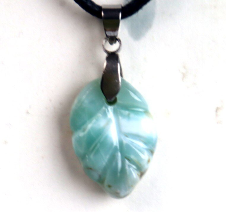 Lovely Natural Ocean Blue Larimar Necklace adjustable free leather cord – photo 5