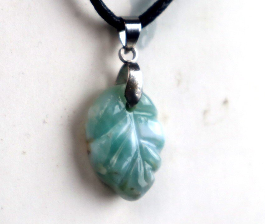 Lovely Natural Ocean Blue Larimar Necklace adjustable free leather cord – photo 7