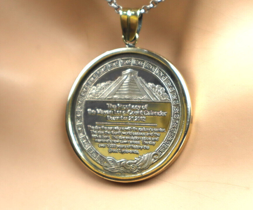 Maya Memorial Coin Pyramids Mexico Aztec Gold and Silver Pendant 2inch – photo 3