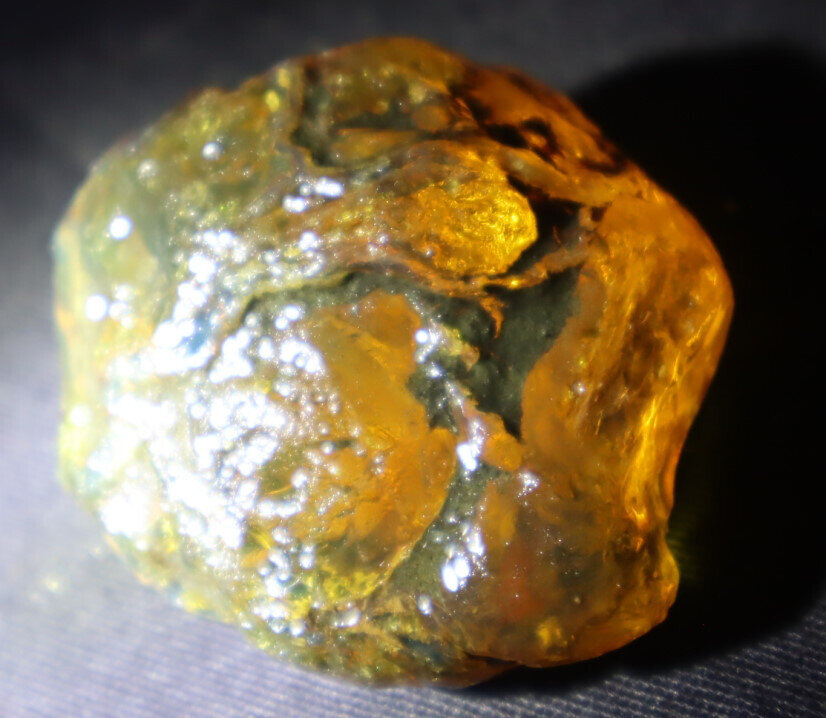 Finest Natural Dom. Crystal Clear Yellow Green Amber Rough Specimen 43mm 18.6g – photo 5