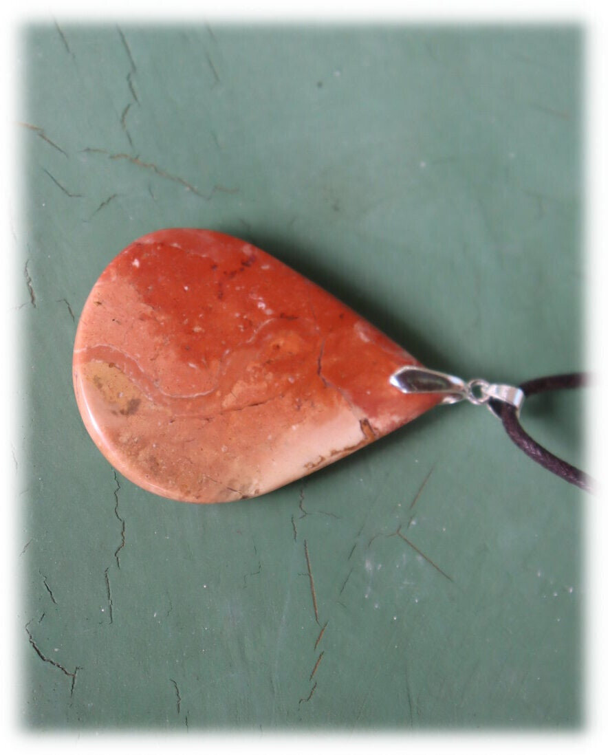 Biggest 3 Inch Natural Pink Red Jasper Pendant 75mm 195CT with free leather band – photo 5