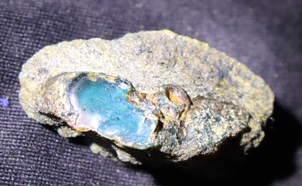 Finest Natural Dominican Translucent Deep Blue Amber Rough Specimen 38mm 8g – photo 3