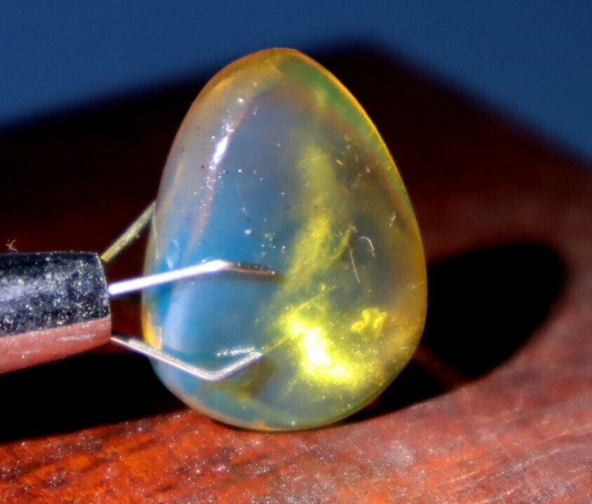 Exquisite Natural Dominican Clear Sky Blue Amber Polished Stone 22mm – photo 6