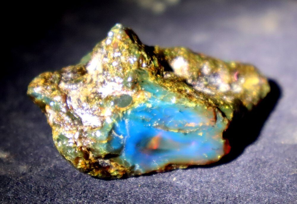 Exquisite Natural Dominican Clear Sky Blue Amber Rough Specimen 48mm 10g – photo 3
