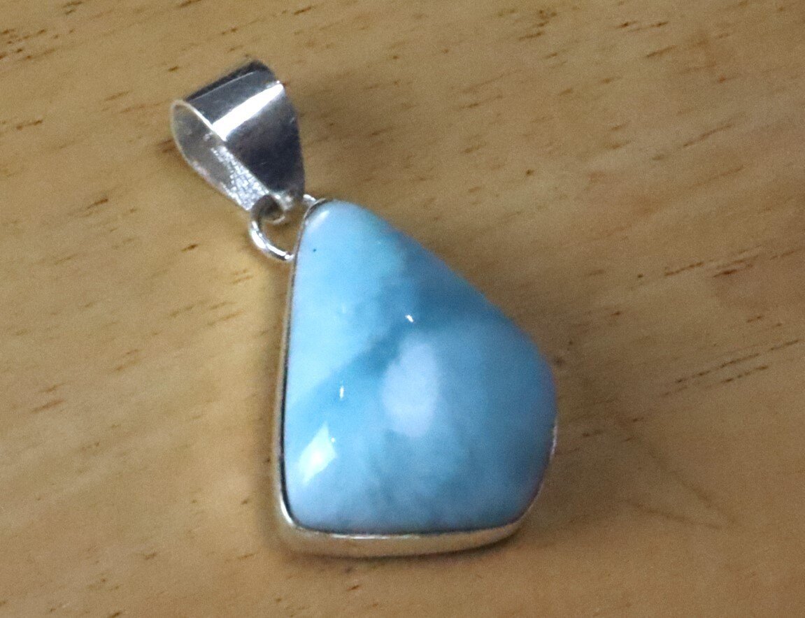 Charming Design Natural Sky Blue Larimar .925 Sterling Silver Pendant 32mm – photo 6