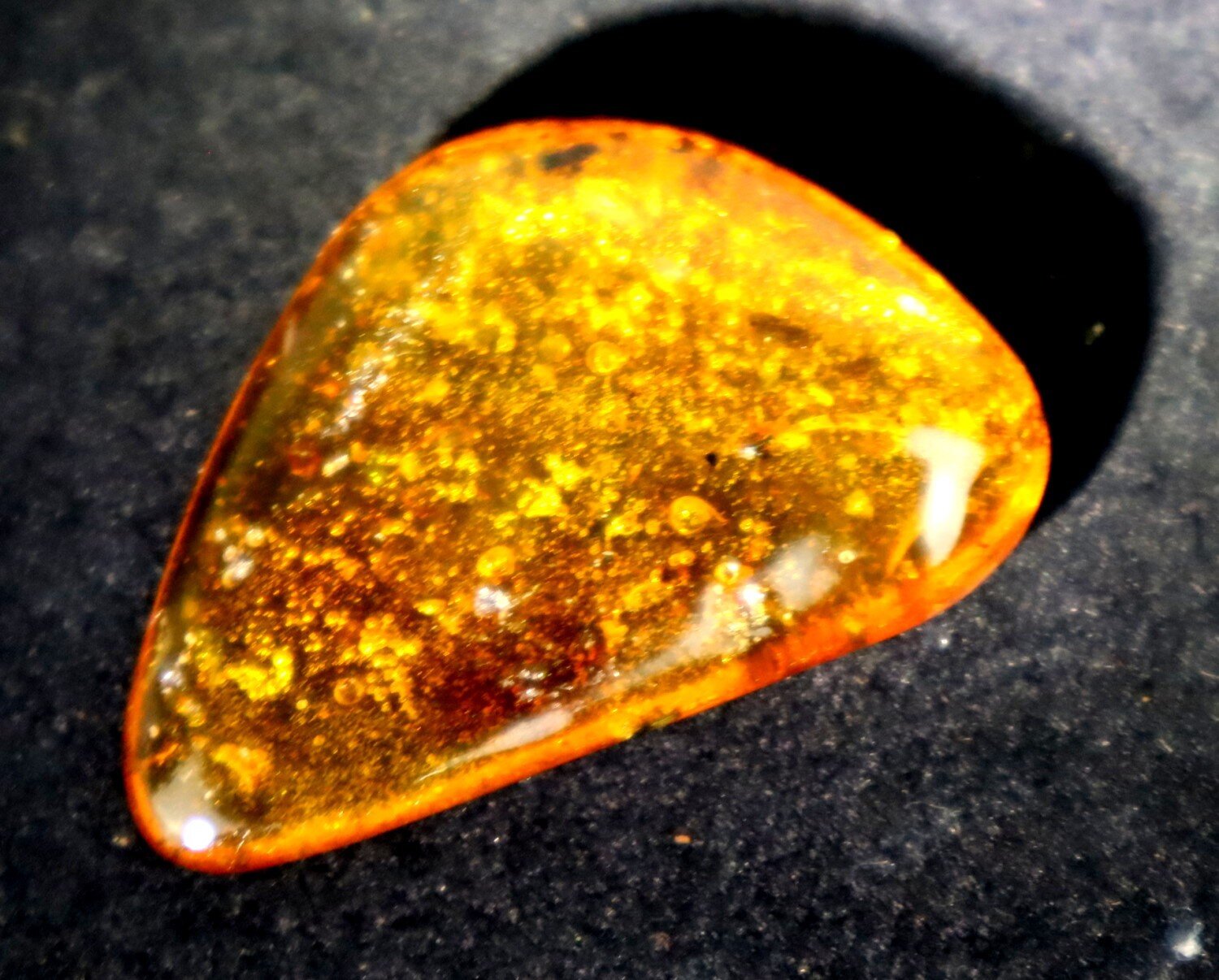 Excellent Natural Dominican Translucent Orange Red Amber Polished Stone 36mm – photo 3