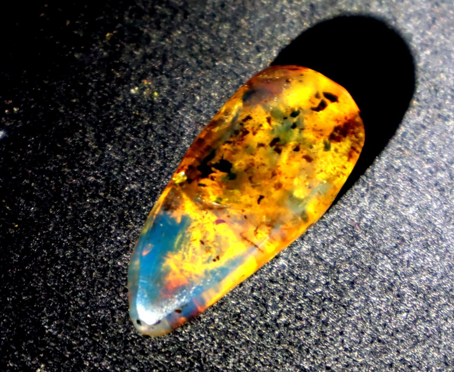 Charming Design Natural Translucent Orange Blue Amber Cabochon 30mm – photo 6