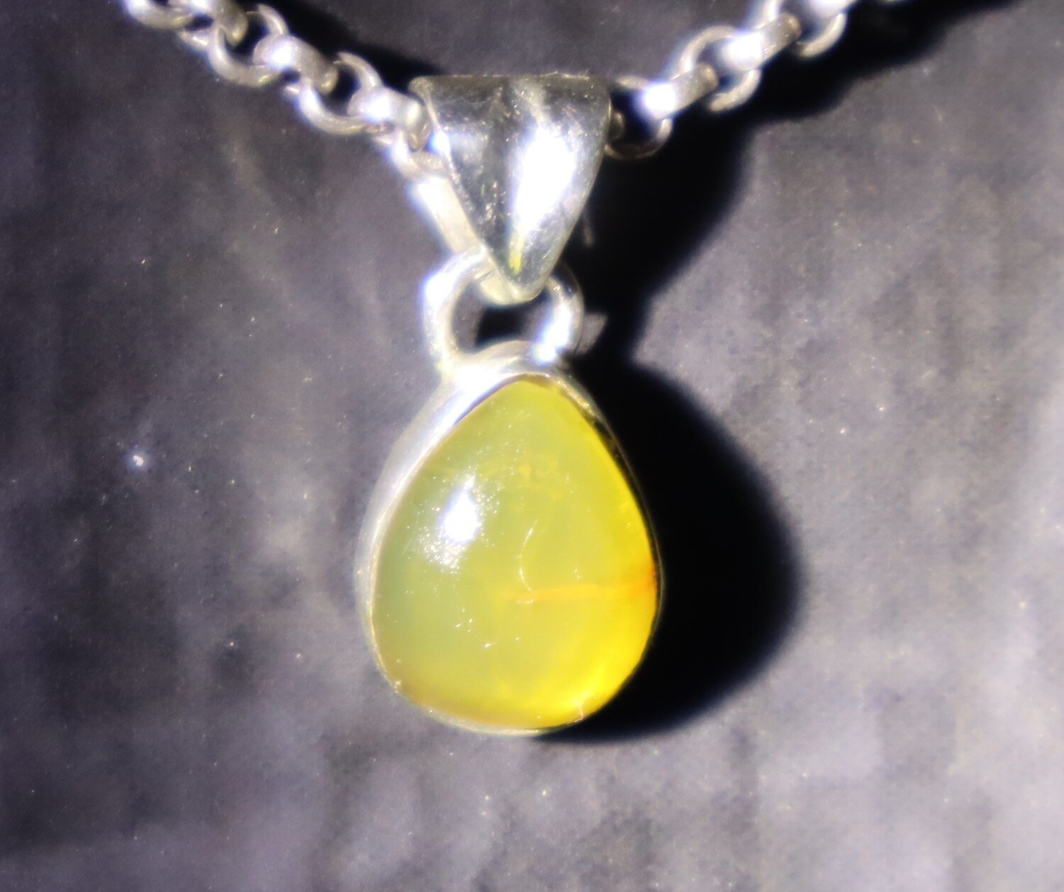 Lovely Natural Clear Light Yellow Amber .925 Sterling Silver Pendant 20mm – photo 5
